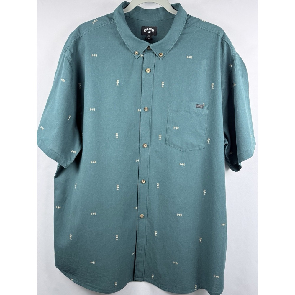 Billabong Men's XXL Teal Short Sleeve Button Up Shirt All Over Print Surf Skate